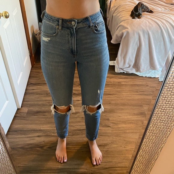 American Eagle Mom Jeans - Picture 5 of 6